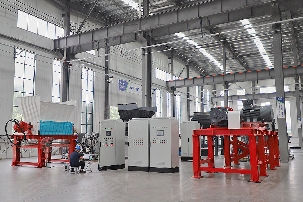 廢舊輪胎撕碎機(jī)