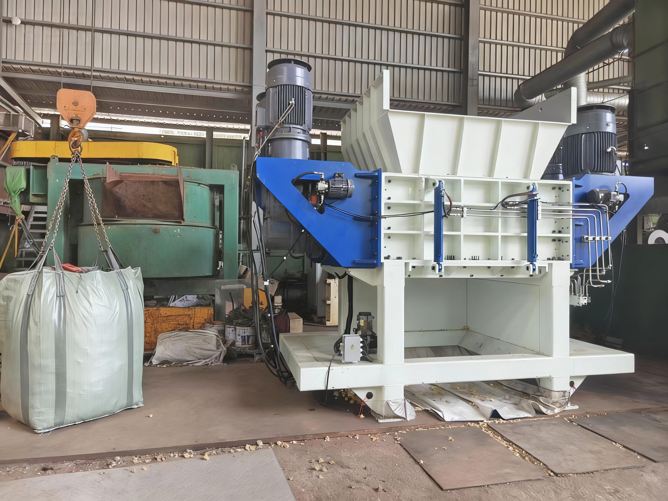 四軸汽車內(nèi)飾撕碎機(jī)