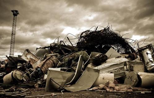 工業(yè)危險(xiǎn)廢物現(xiàn)場