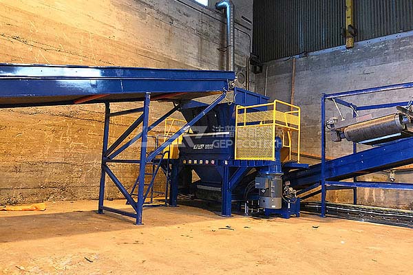 工業(yè)垃圾破碎機