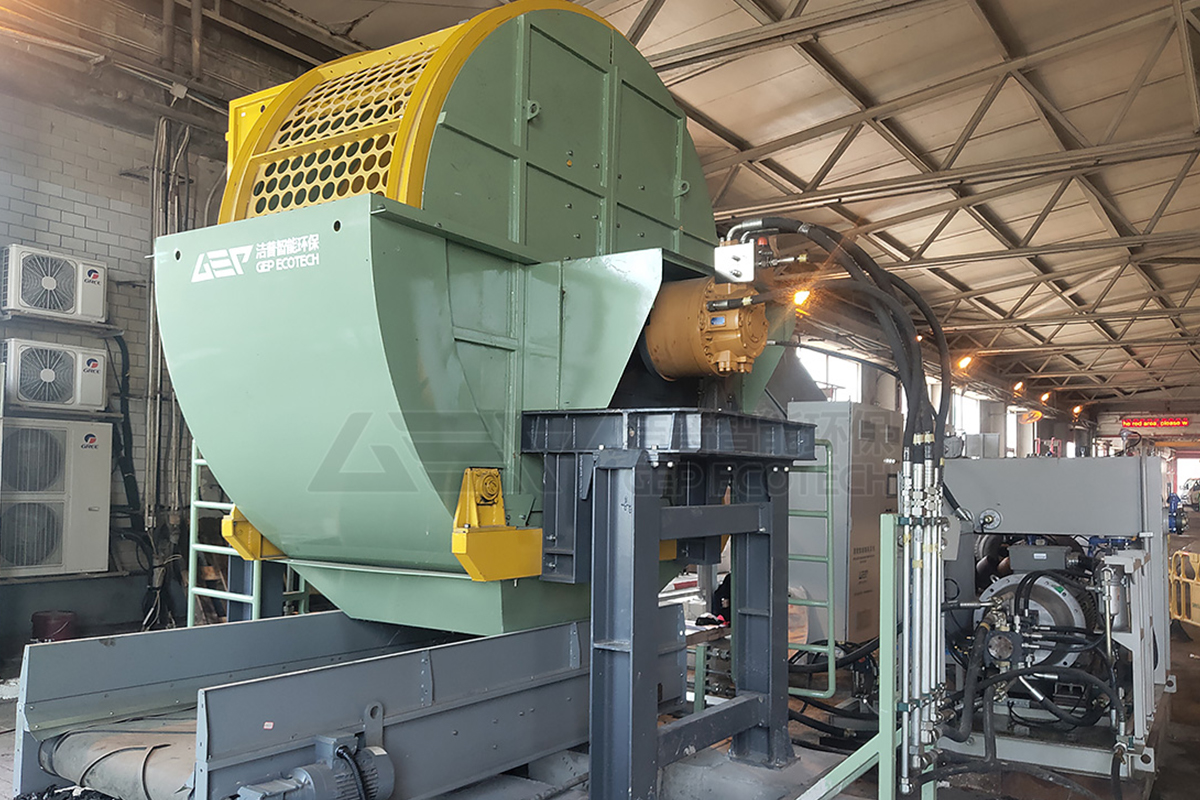 廢舊輪胎破碎機(jī)