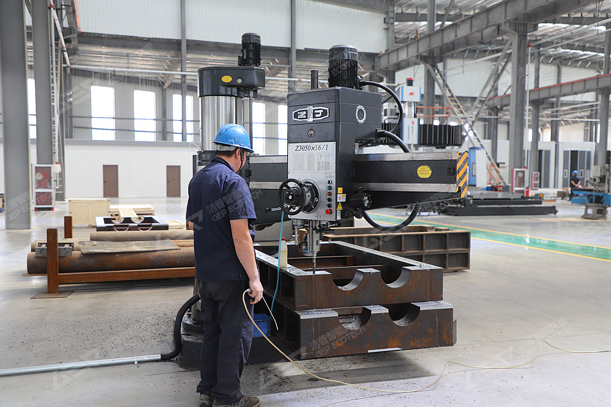 潔普智能環(huán)保：把安全生產(chǎn)放在首位！