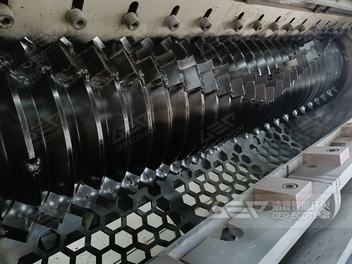 單軸破碎機(jī)刀箱內(nèi)部結(jié)構(gòu)