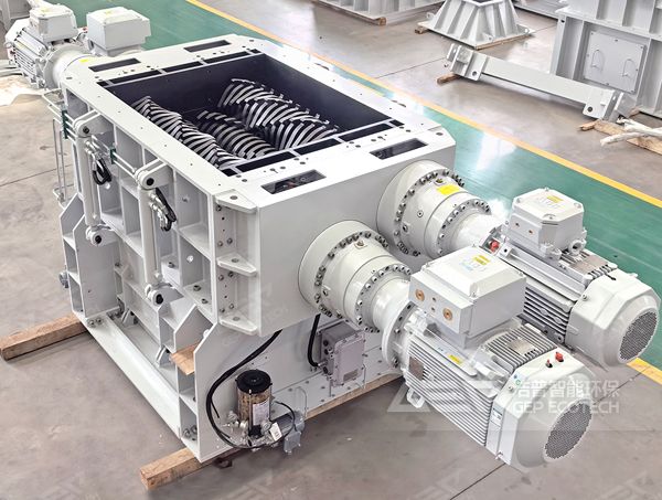 四軸撕碎機圖片