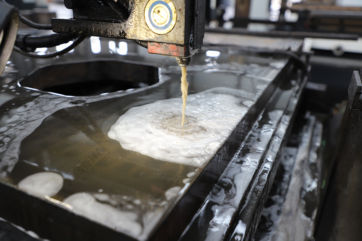 大件垃圾破碎機(jī)加工過程