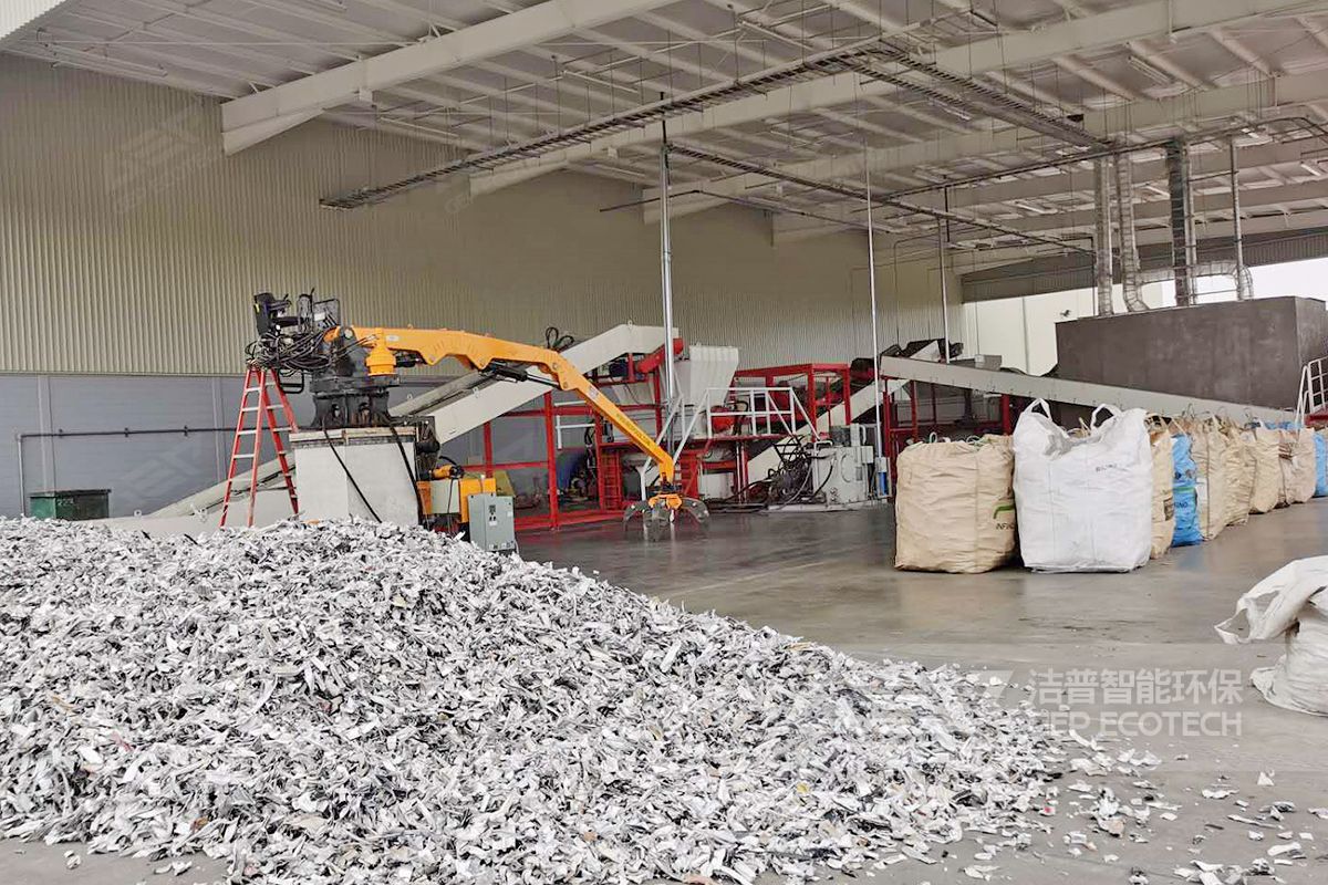 廢舊金屬撕碎機(jī)應(yīng)用現(xiàn)場