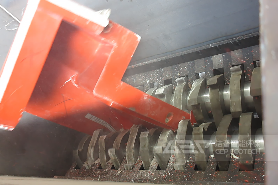 深圳玻璃鋼破碎處置項目